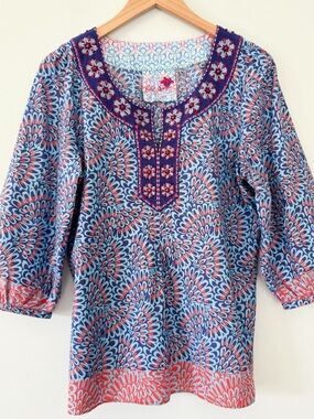 Robert Graham - Blue and Coral Printed Tunic w/ Embroidery - Mint Condition!